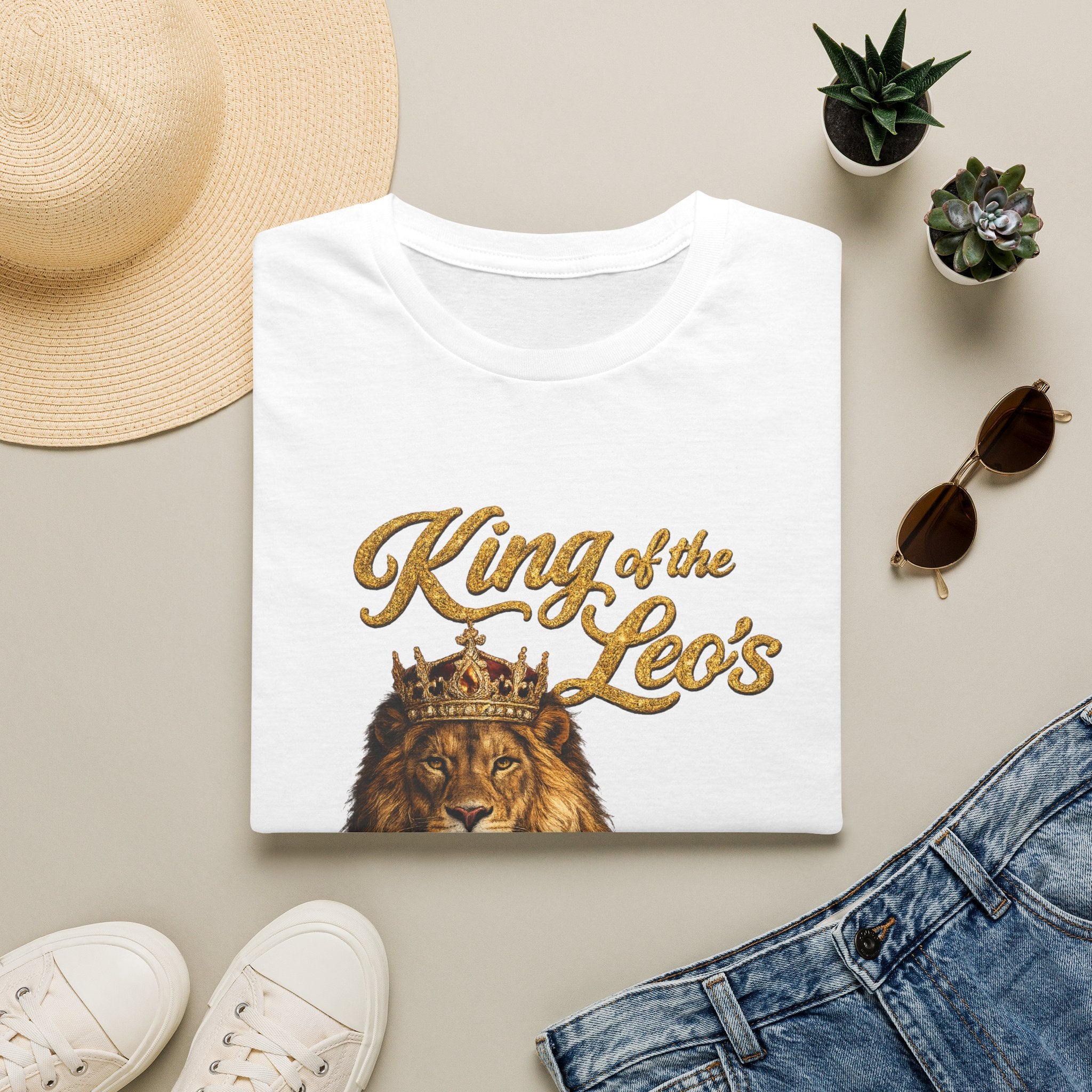 King of the Leo's – Lion Crown Graphic Tee