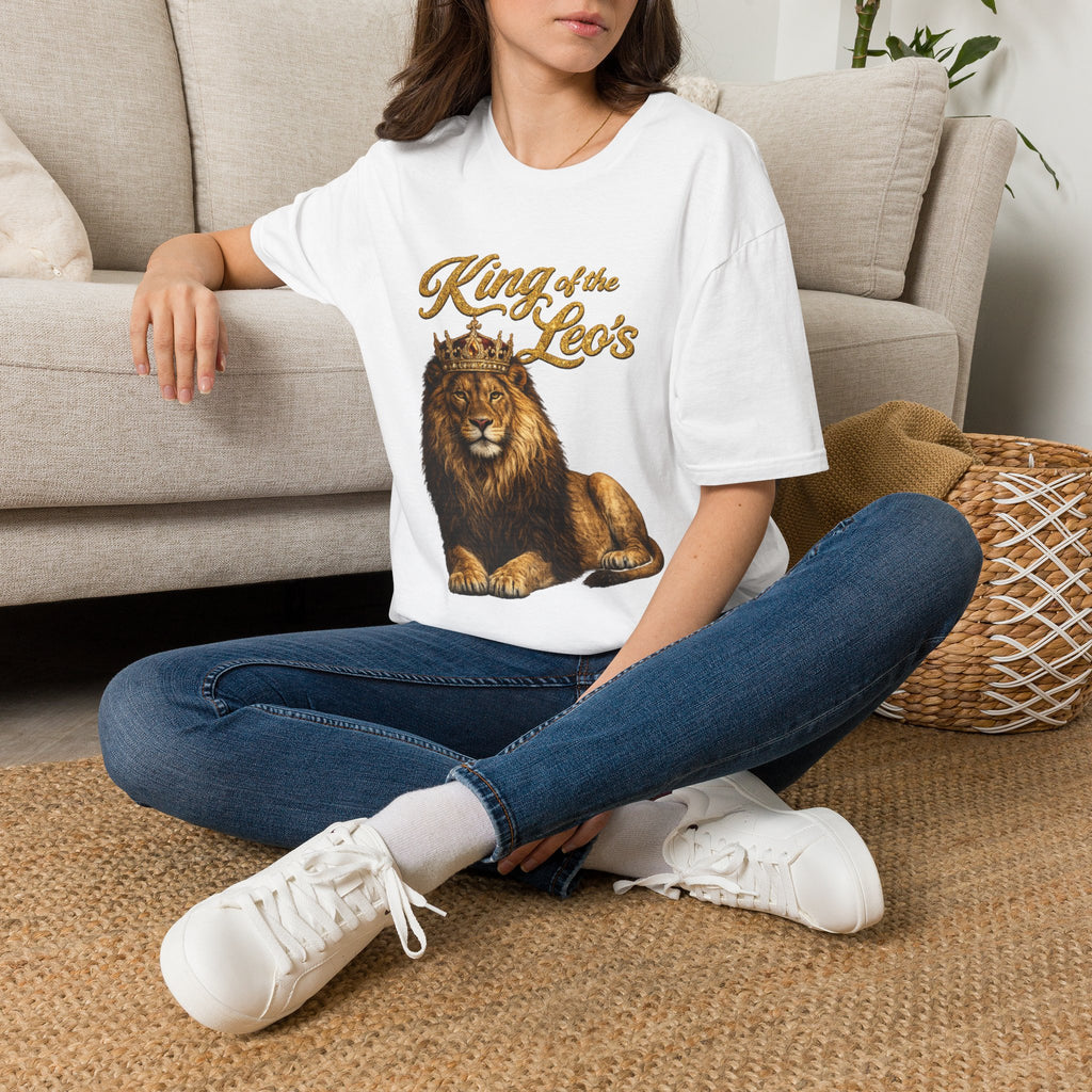 King of the Leo's – Lion Crown Graphic Tee
