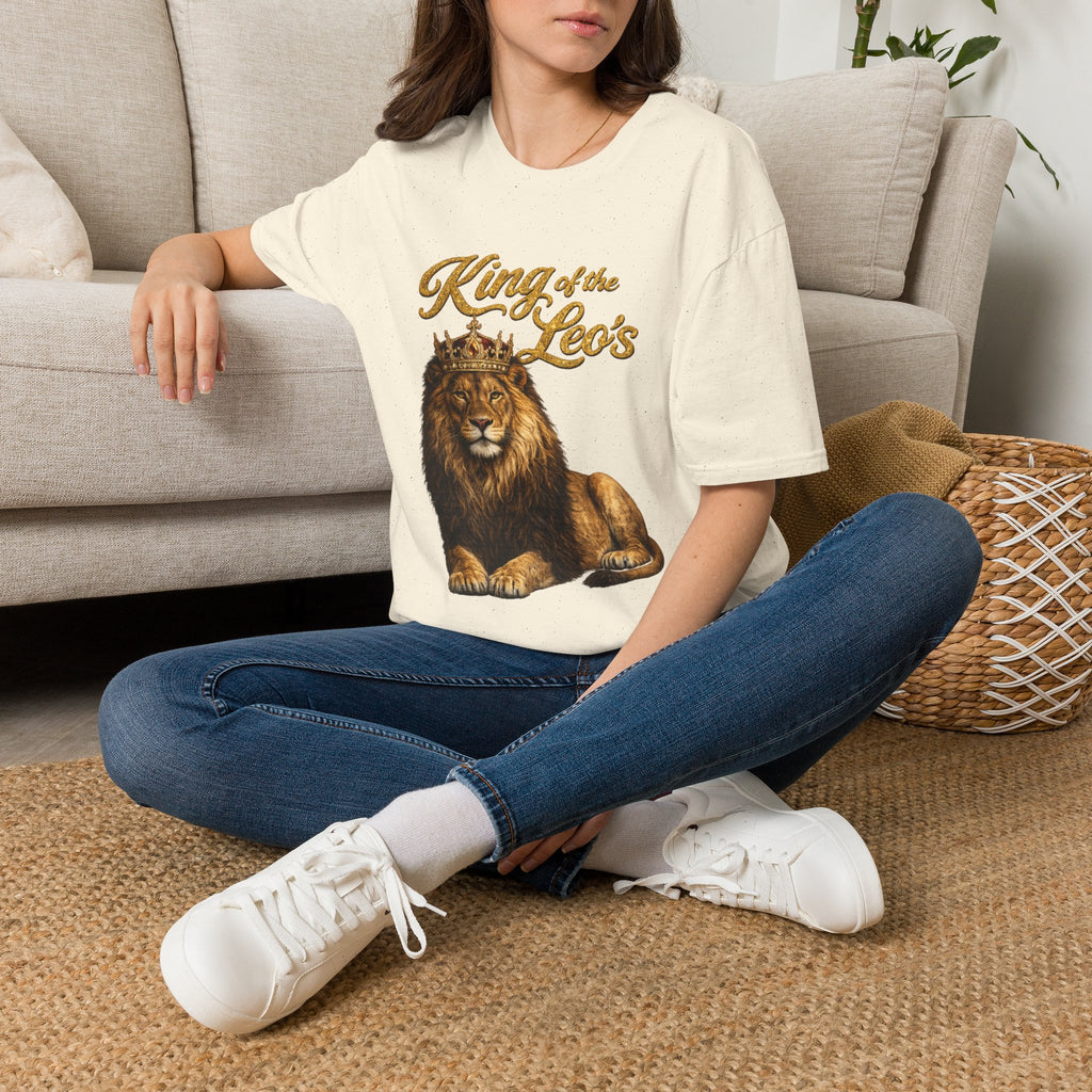 King of the Leo's – Lion Crown Graphic Tee