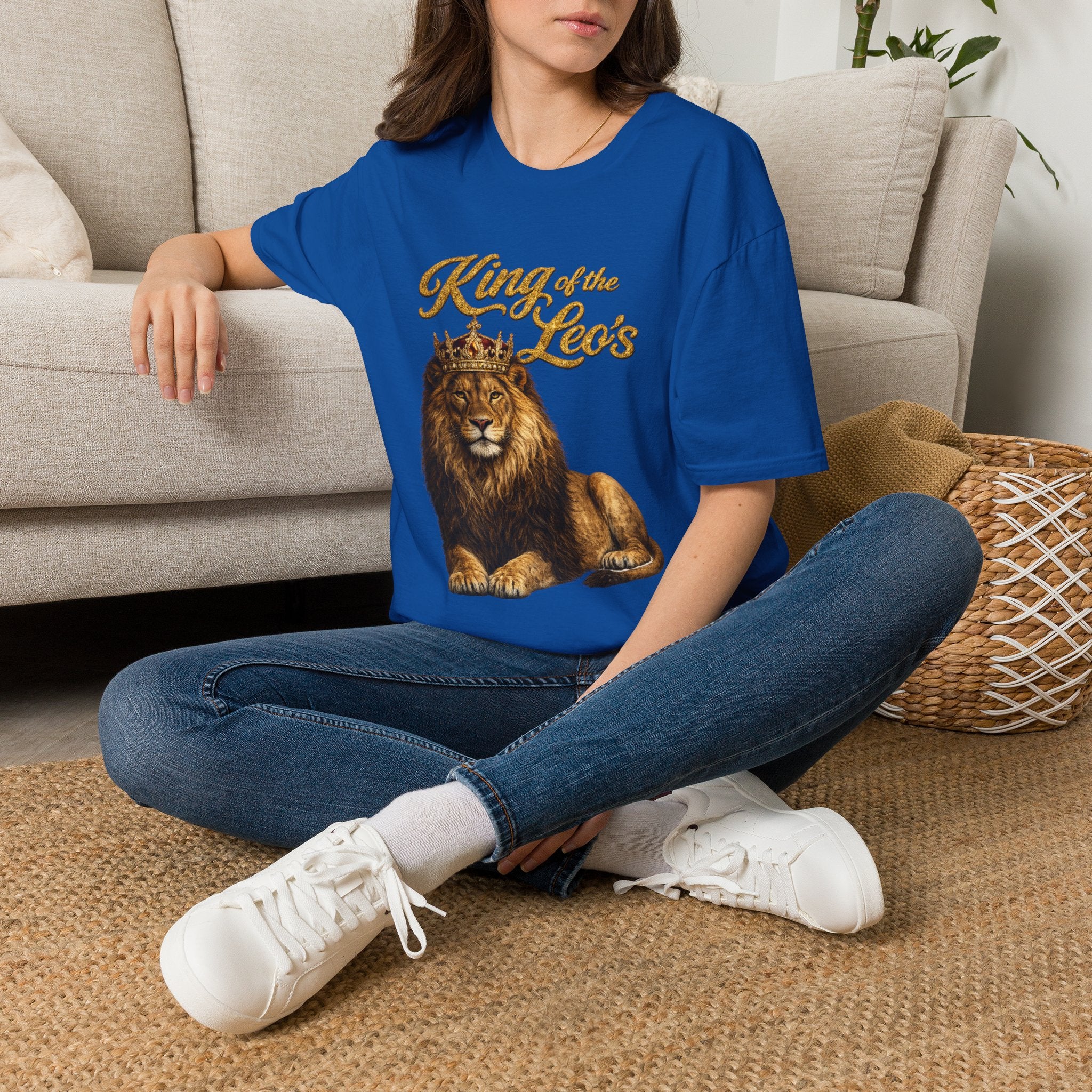 King of the Leo's – Lion Crown Graphic Tee