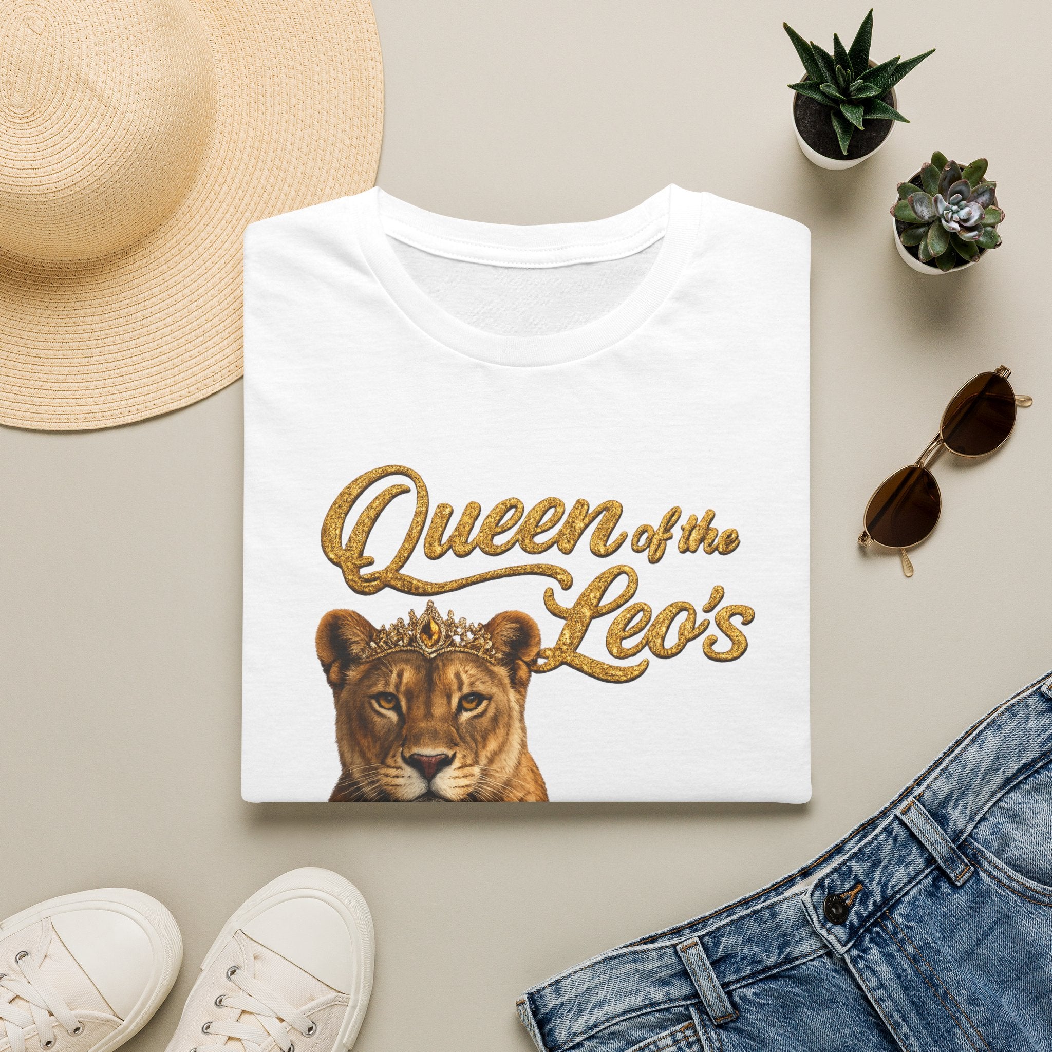 Queen of the Leo's – Lioness Crown Graphic Tee