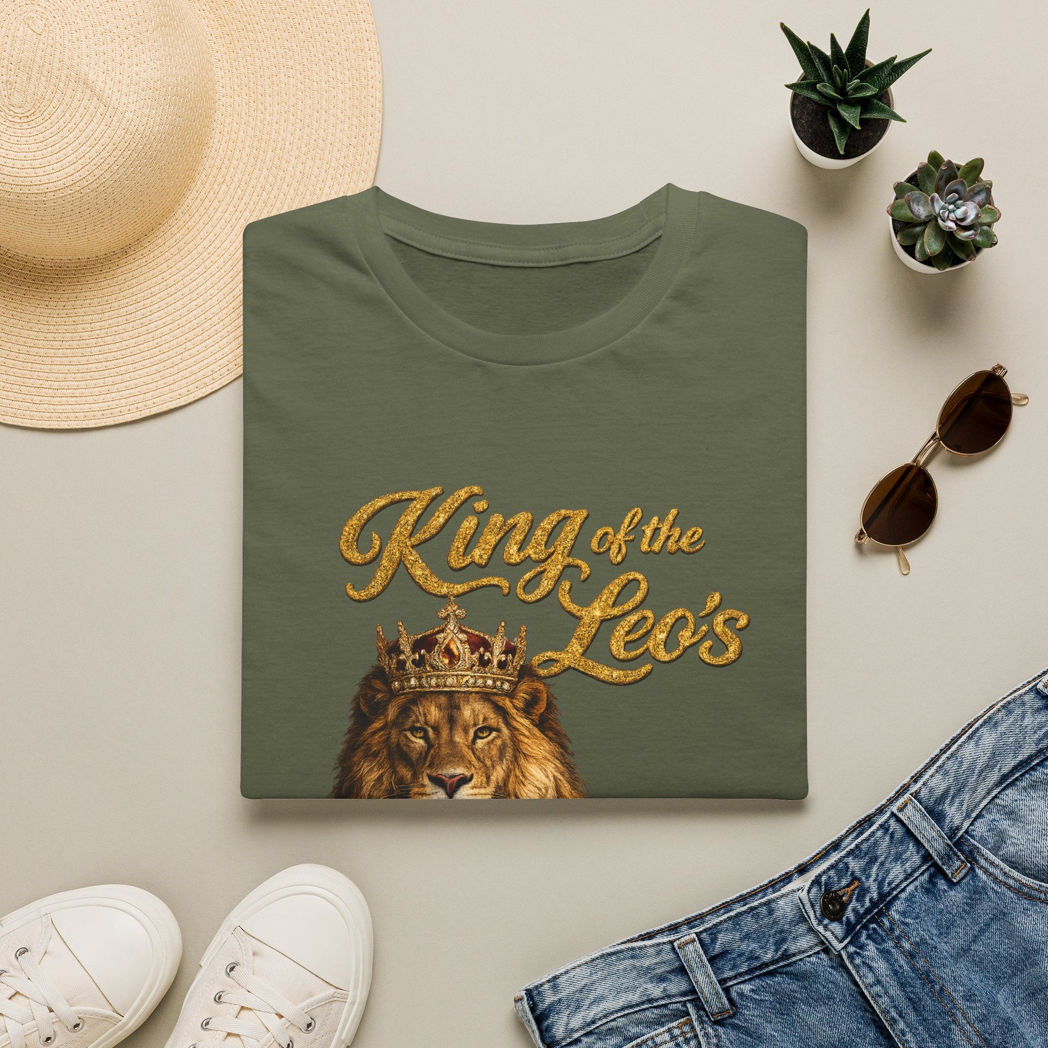 King of the Leo's – Lion Crown Graphic Tee