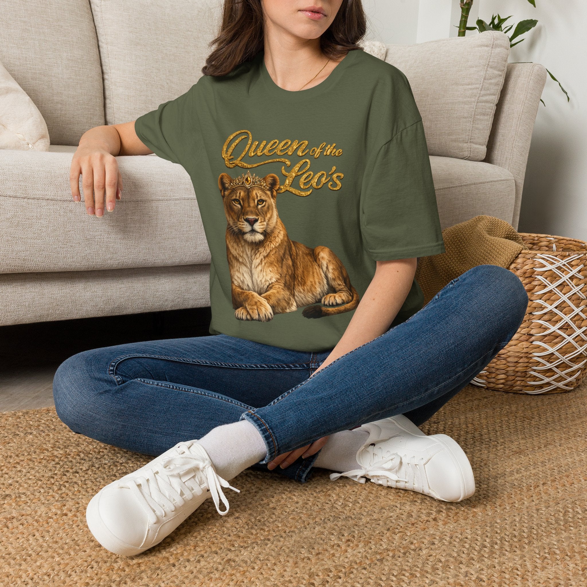 Queen of the Leo's – Lioness Crown Graphic Tee