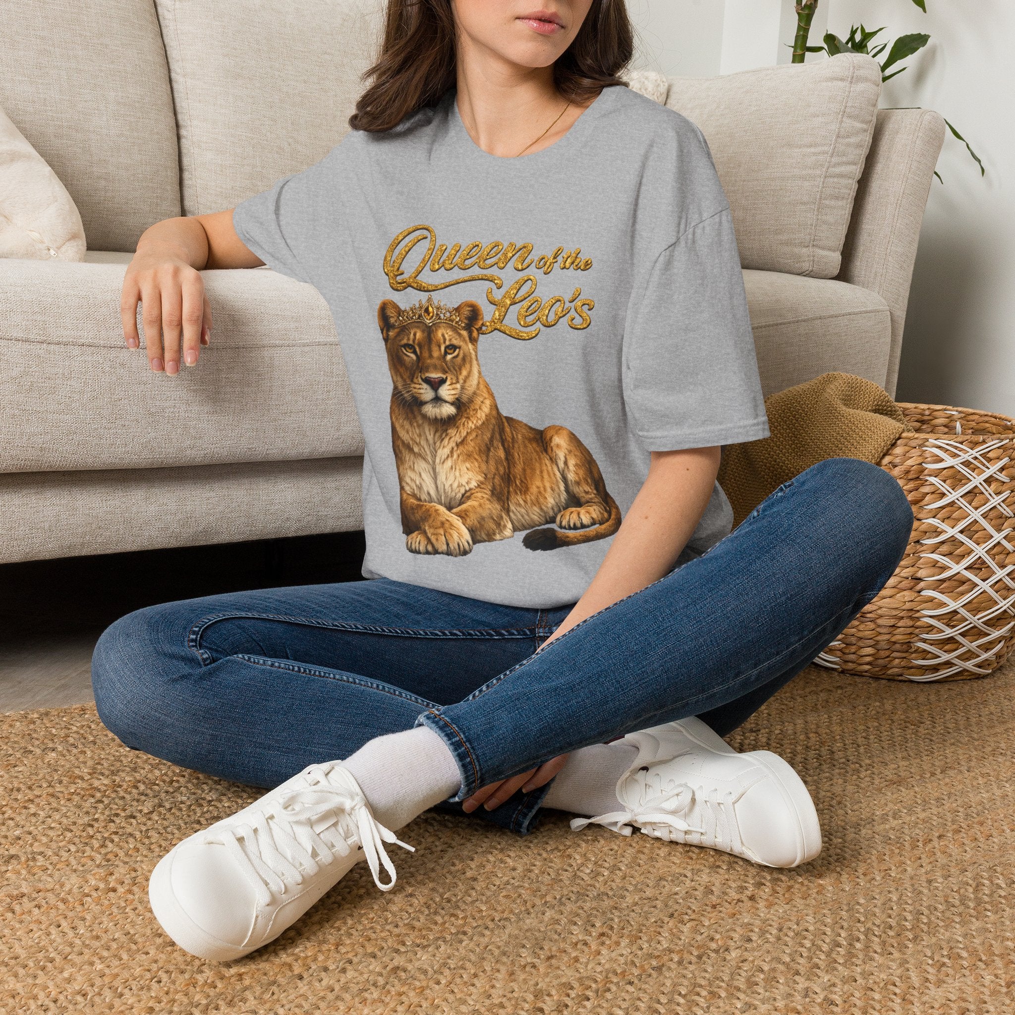 Queen of the Leo's – Lioness Crown Graphic Tee