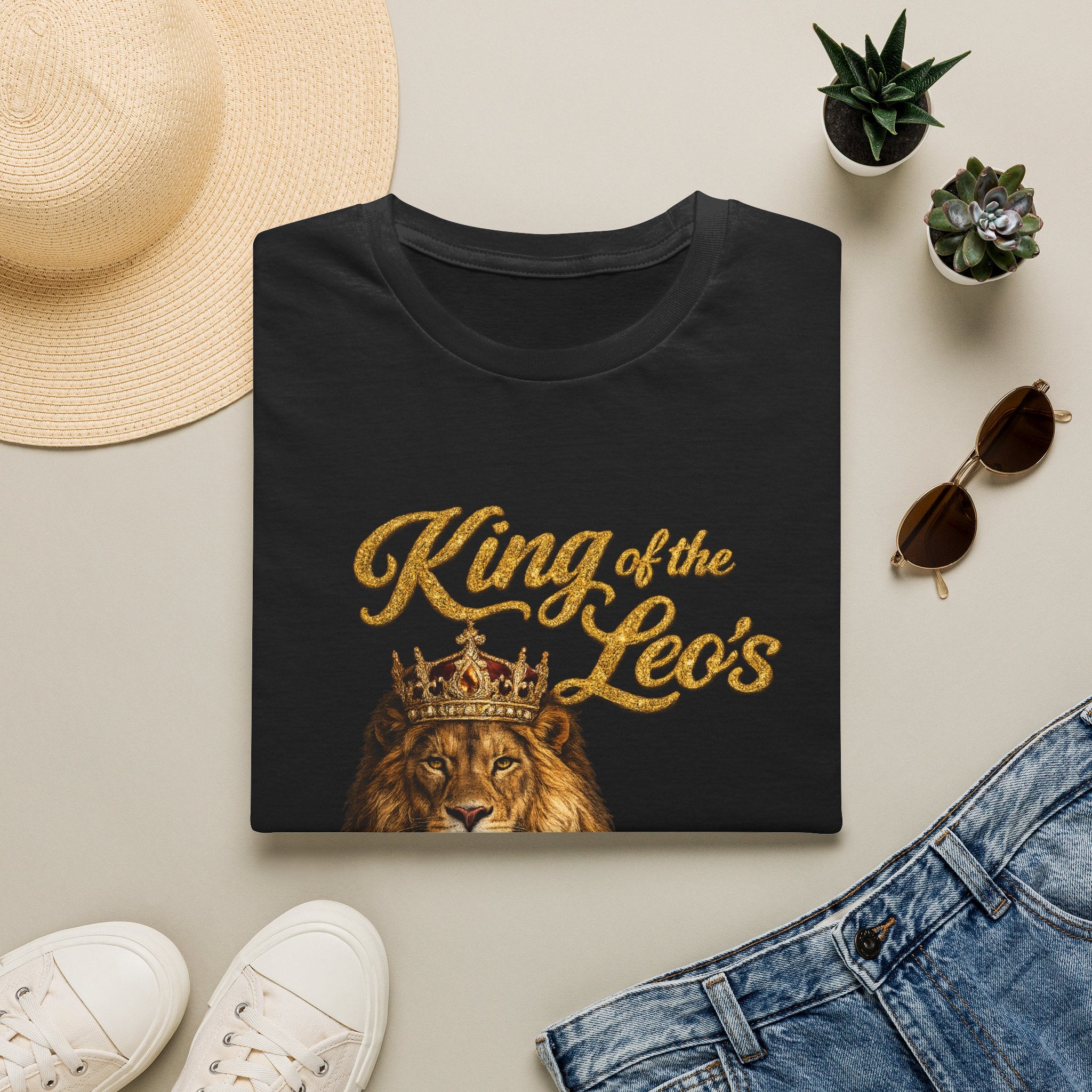 King of the Leo's – Lion Crown Graphic Tee
